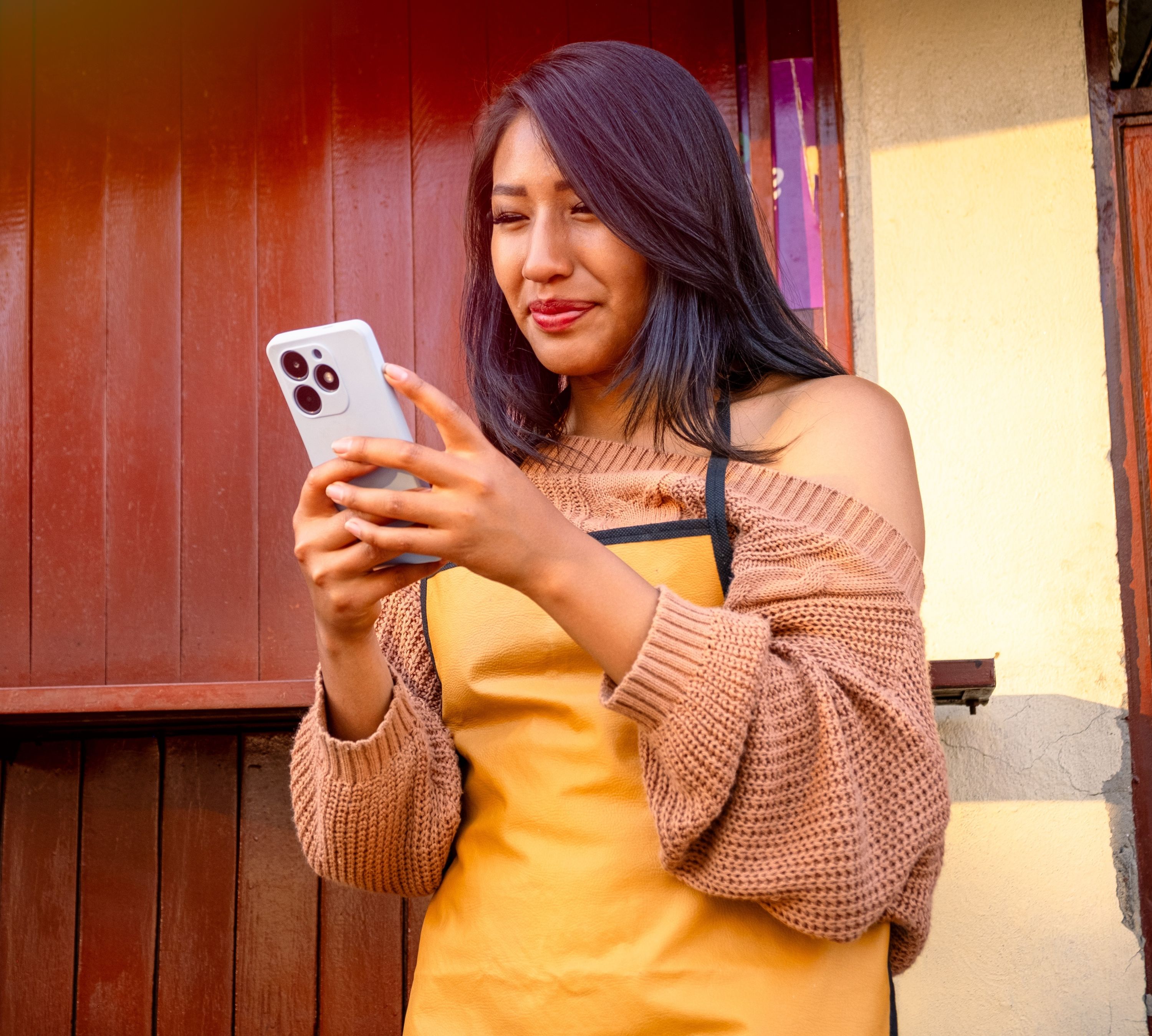 Latina Phone Order Cropped
